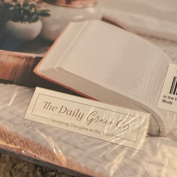 IN THE WORD | A JOURNAL FOR DEEPER BIBLE STUDY - Picture 4 of 7